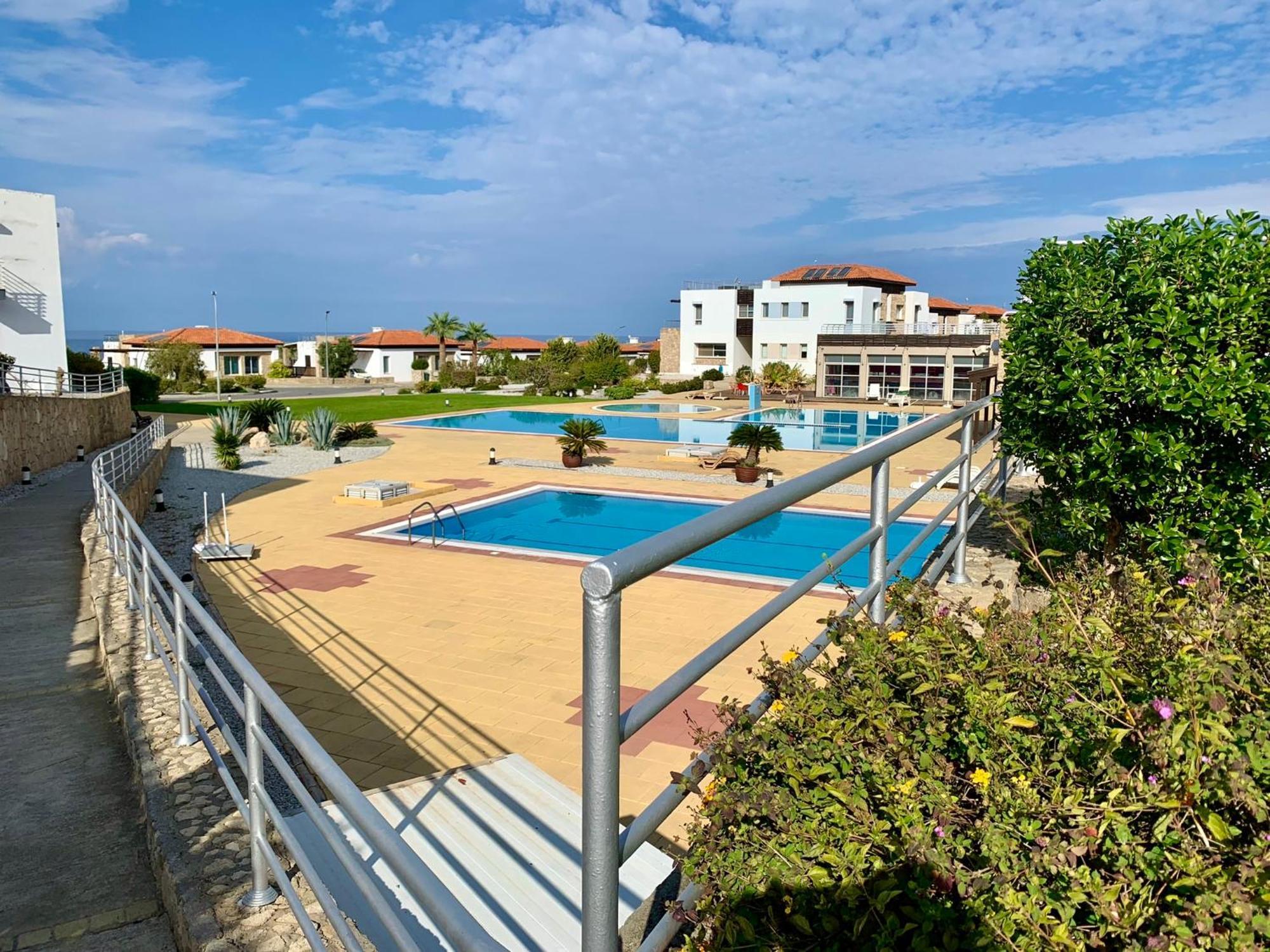 Boho Bay Apartment Akanthou Bagian luar foto
