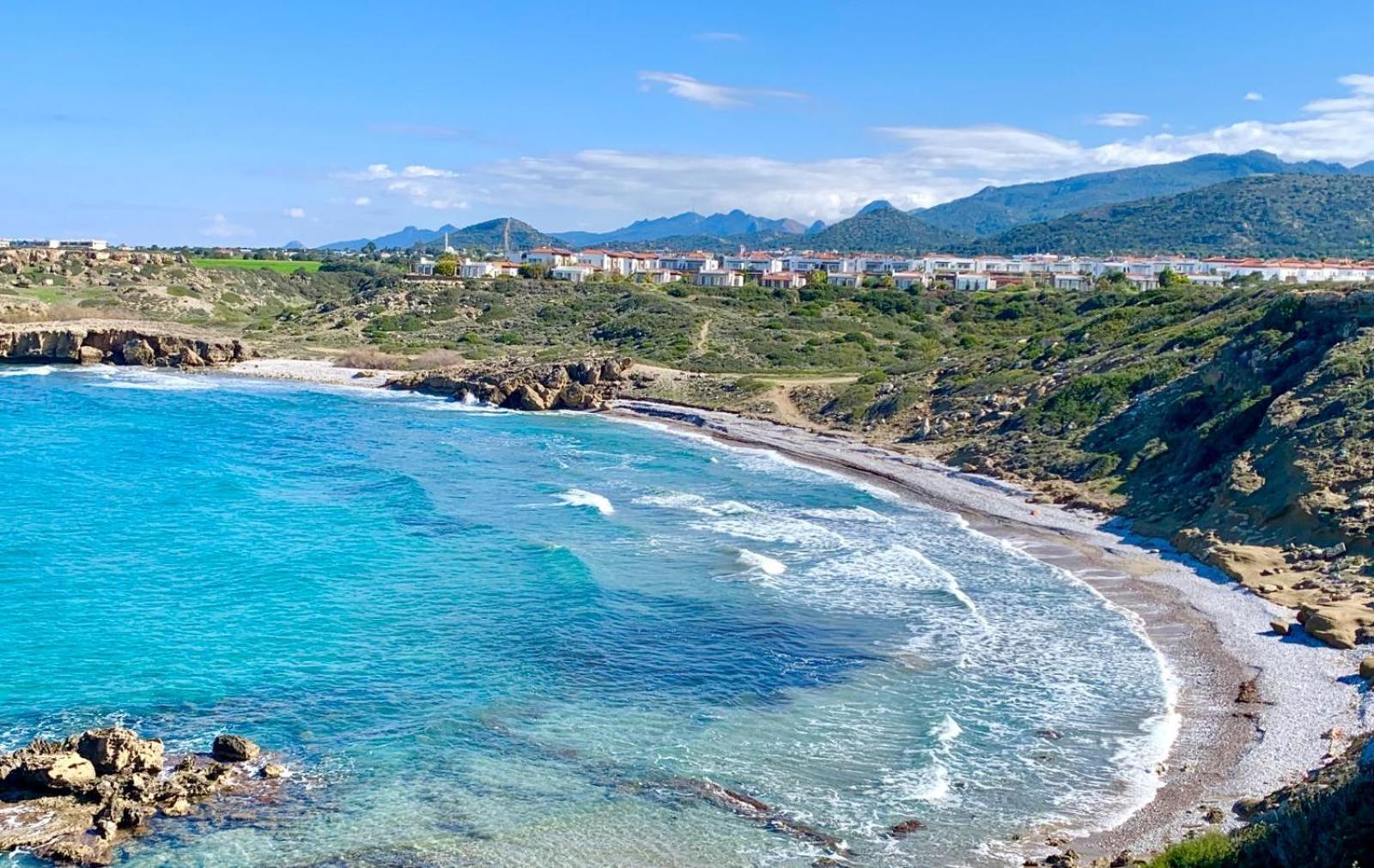 Boho Bay Apartment Akanthou Bagian luar foto