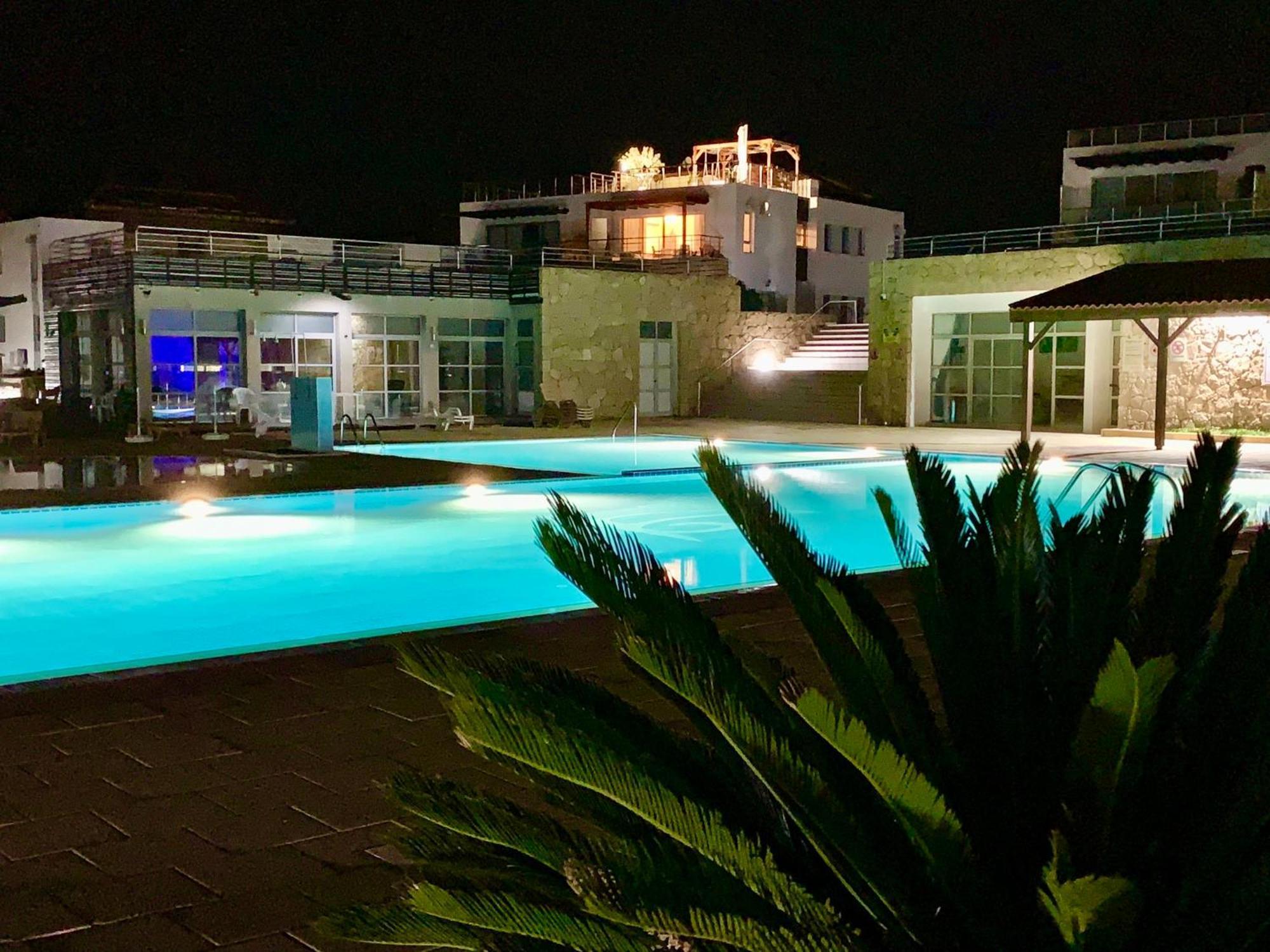 Boho Bay Apartment Akanthou Bagian luar foto