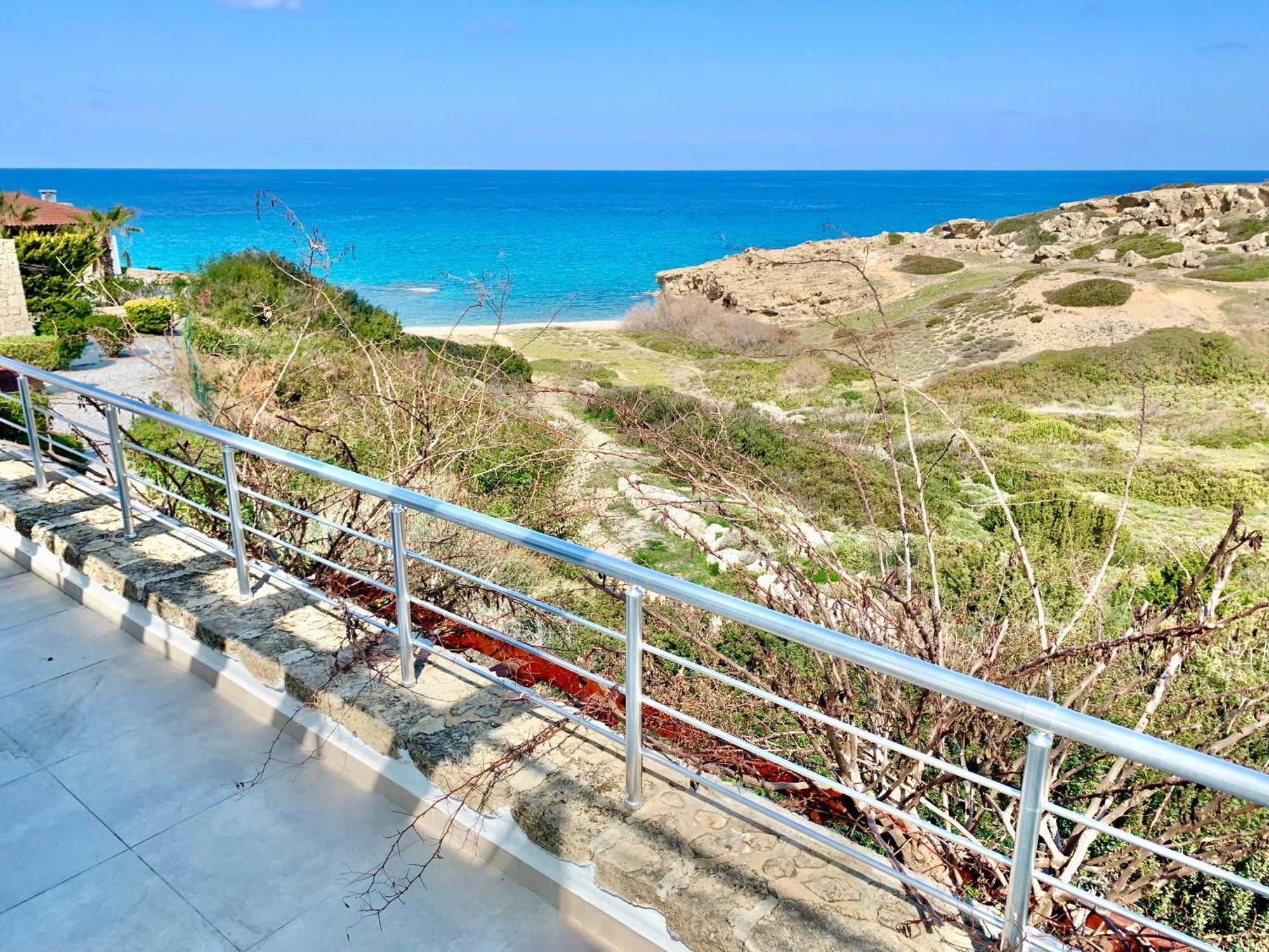 Boho Bay Apartment Akanthou Bagian luar foto