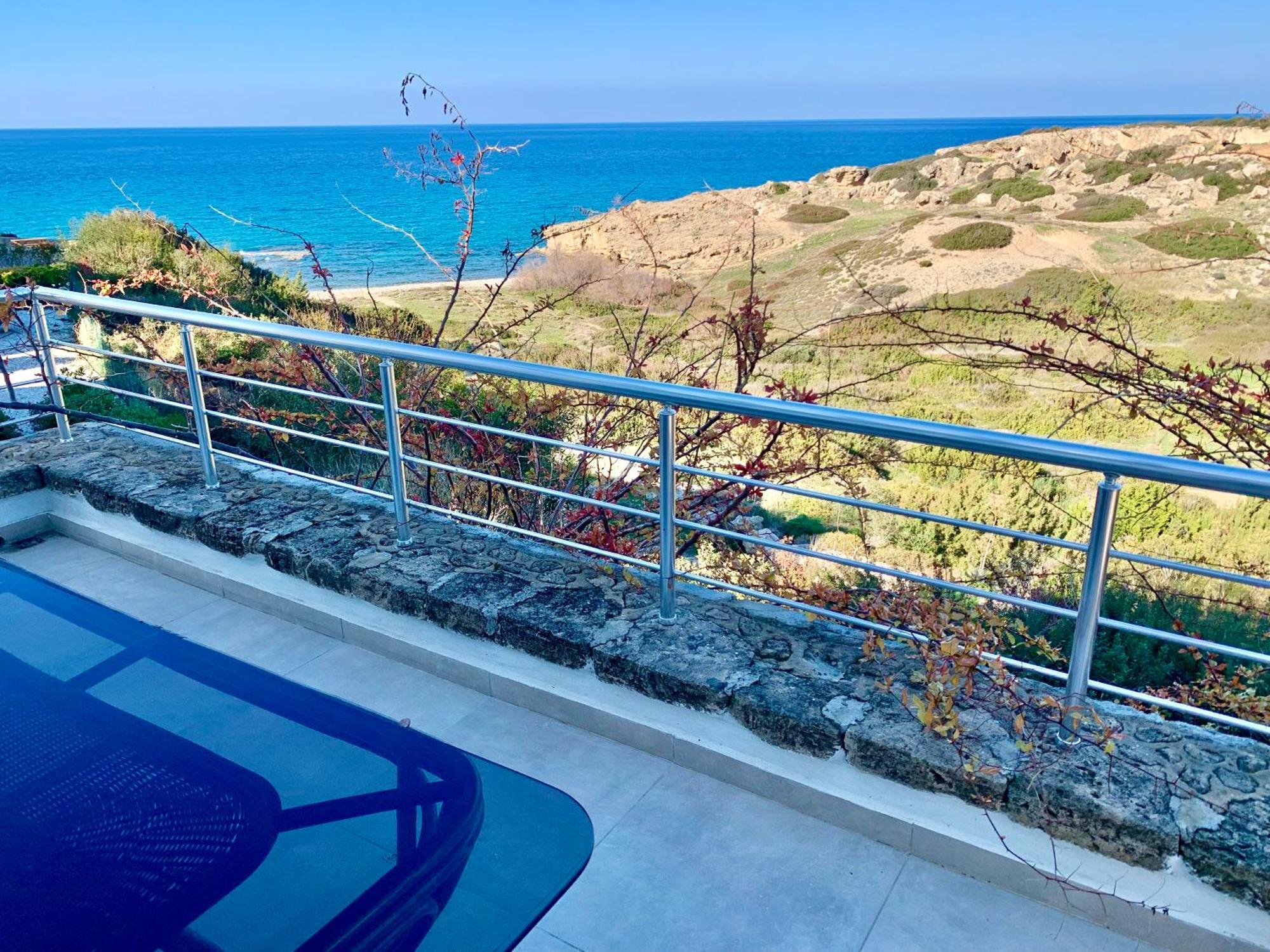 Boho Bay Apartment Akanthou Bagian luar foto