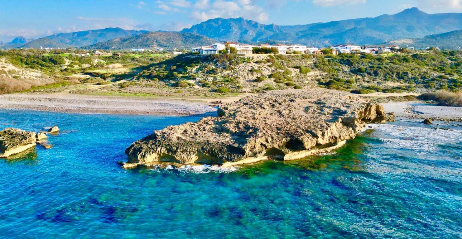 Boho Bay Apartment Akanthou Bagian luar foto