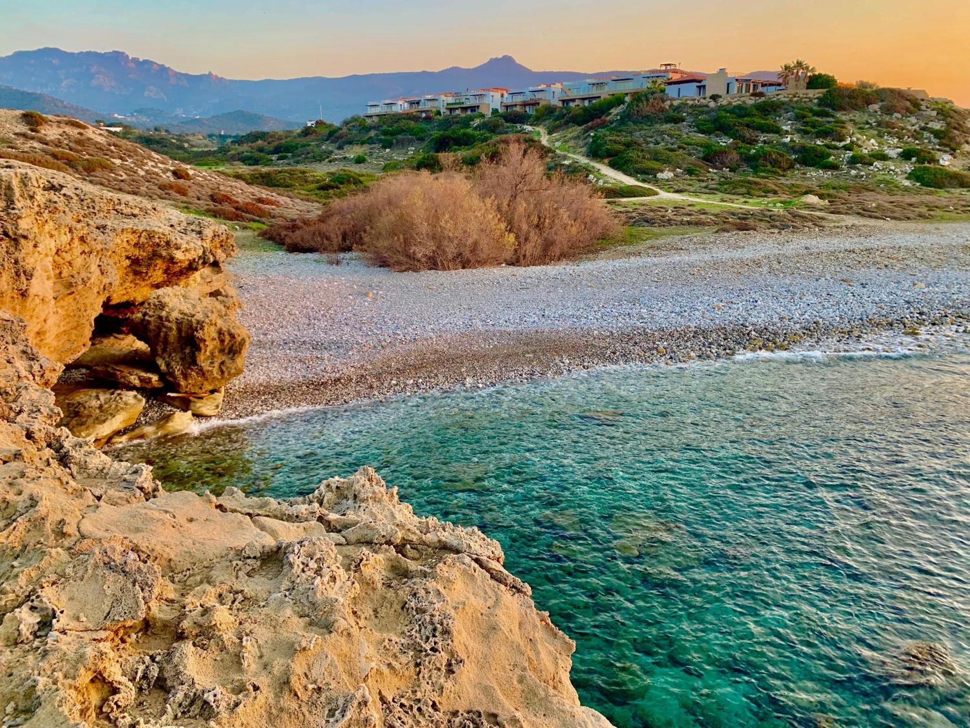 Boho Bay Apartment Akanthou Bagian luar foto